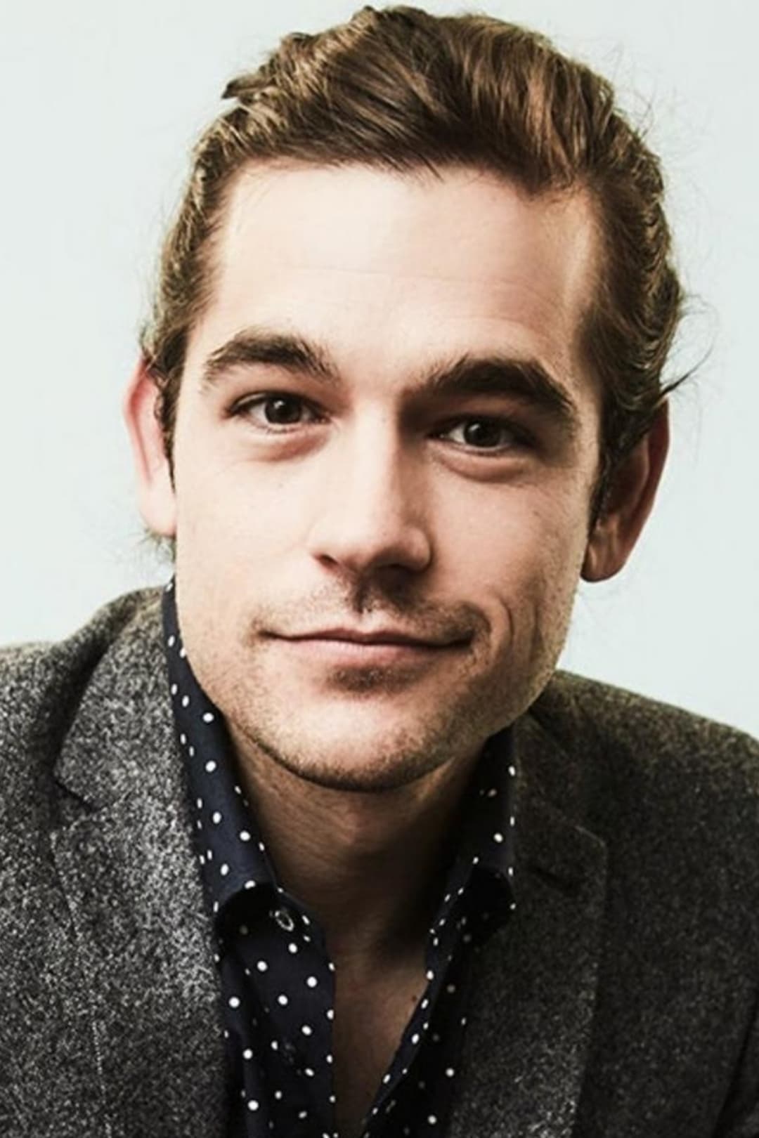 Фото  (Jason Ralph)