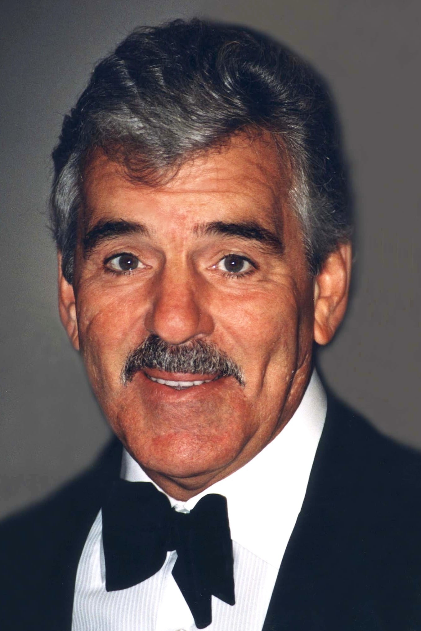 Фото Деннис Фарина (Dennis Farina)