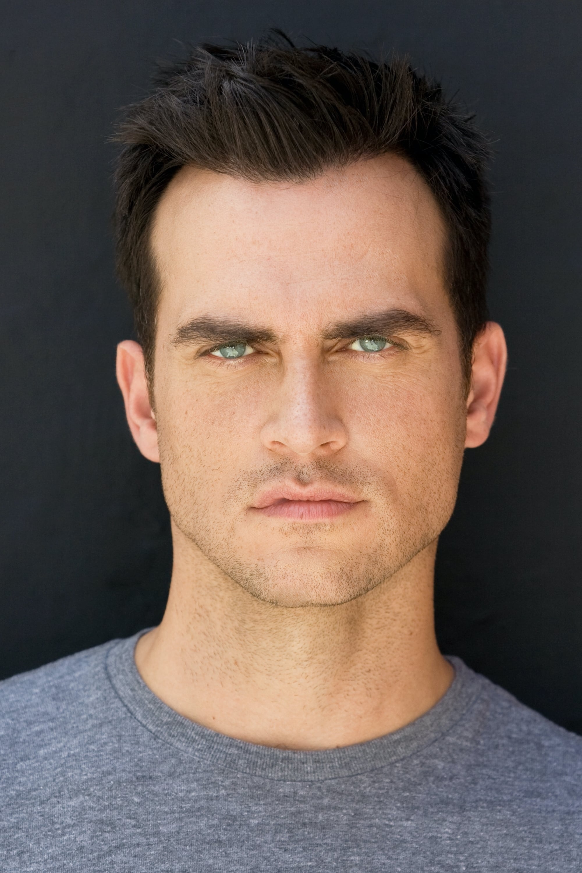 Фото  (Cheyenne Jackson)