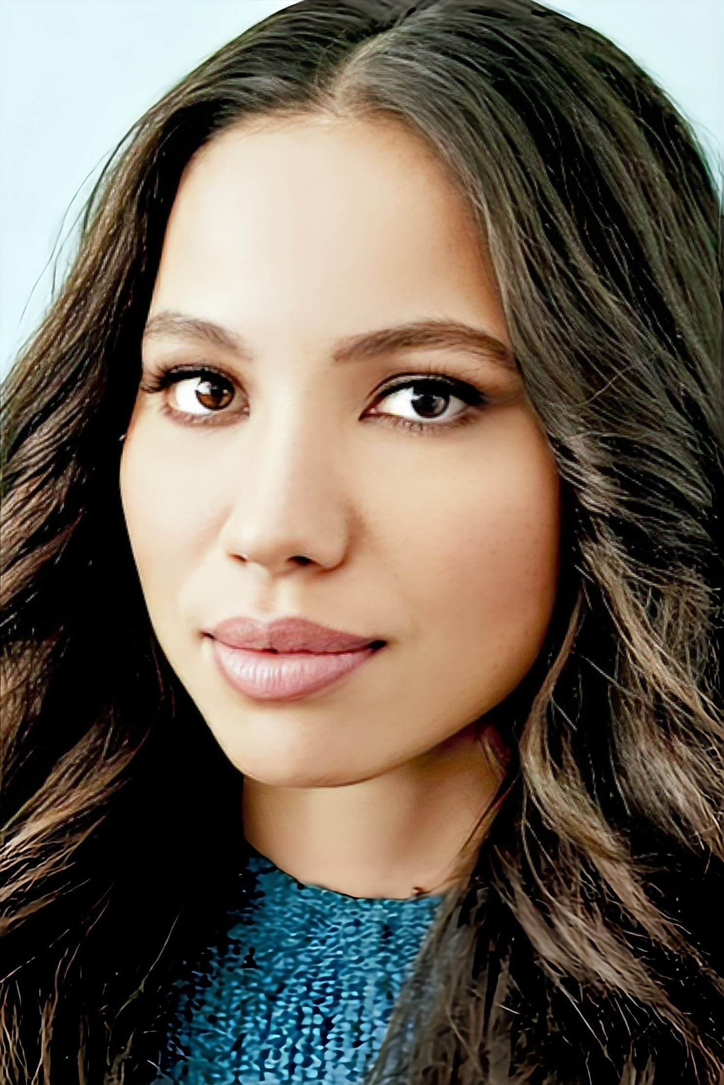 Фото Джерни Смоллетт (Jurnee Smollett)