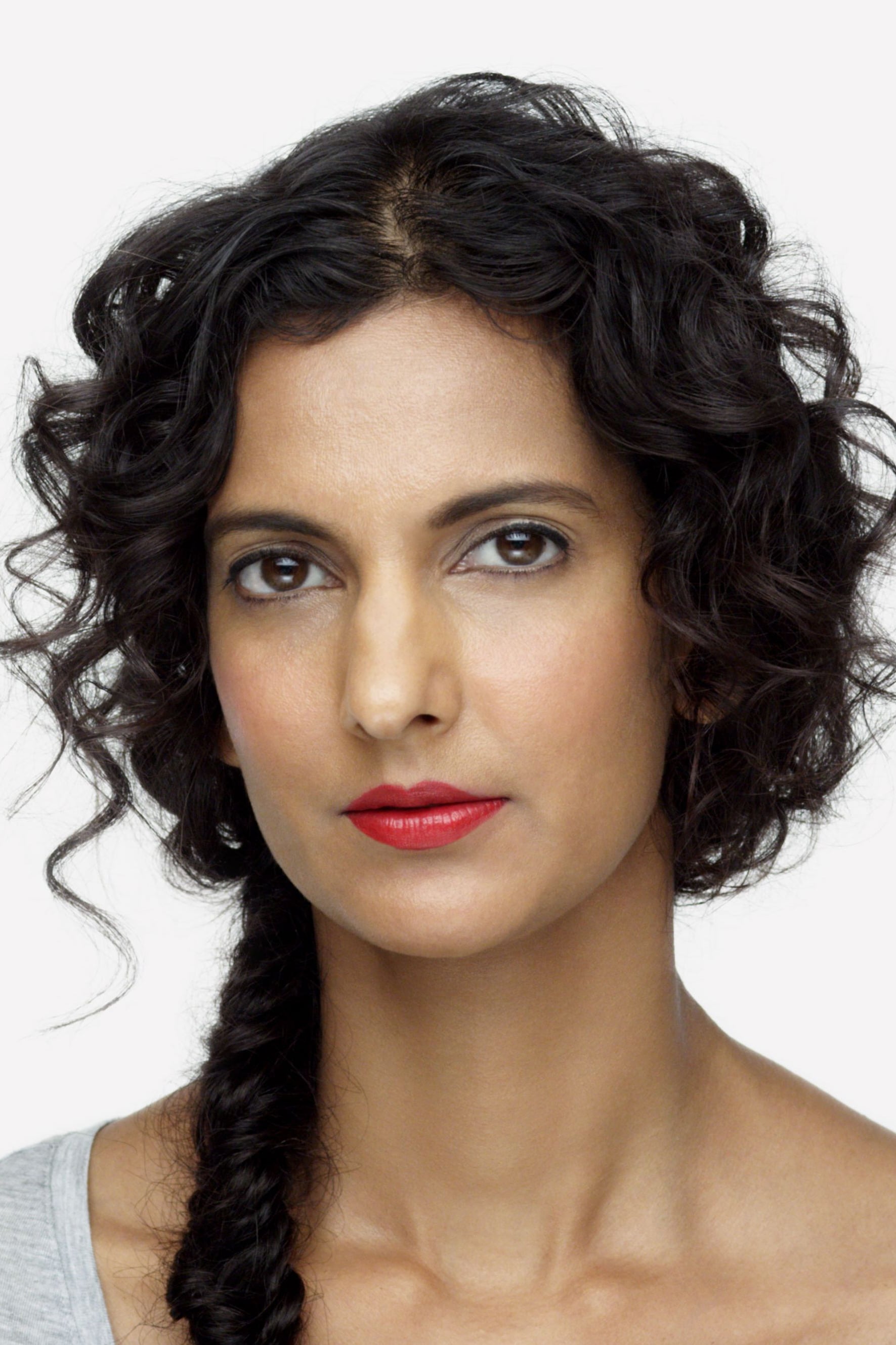 Фото  (Poorna Jagannathan)