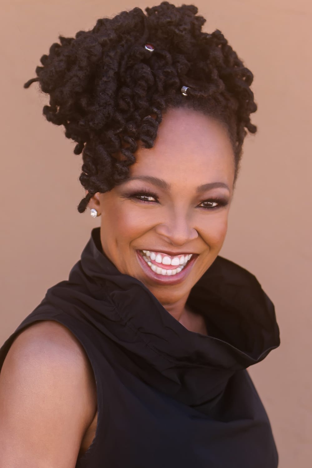 Фото  (Siedah Garrett)