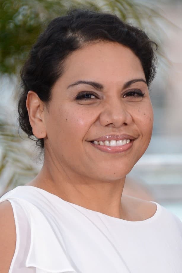 Фото  (Deborah Mailman)