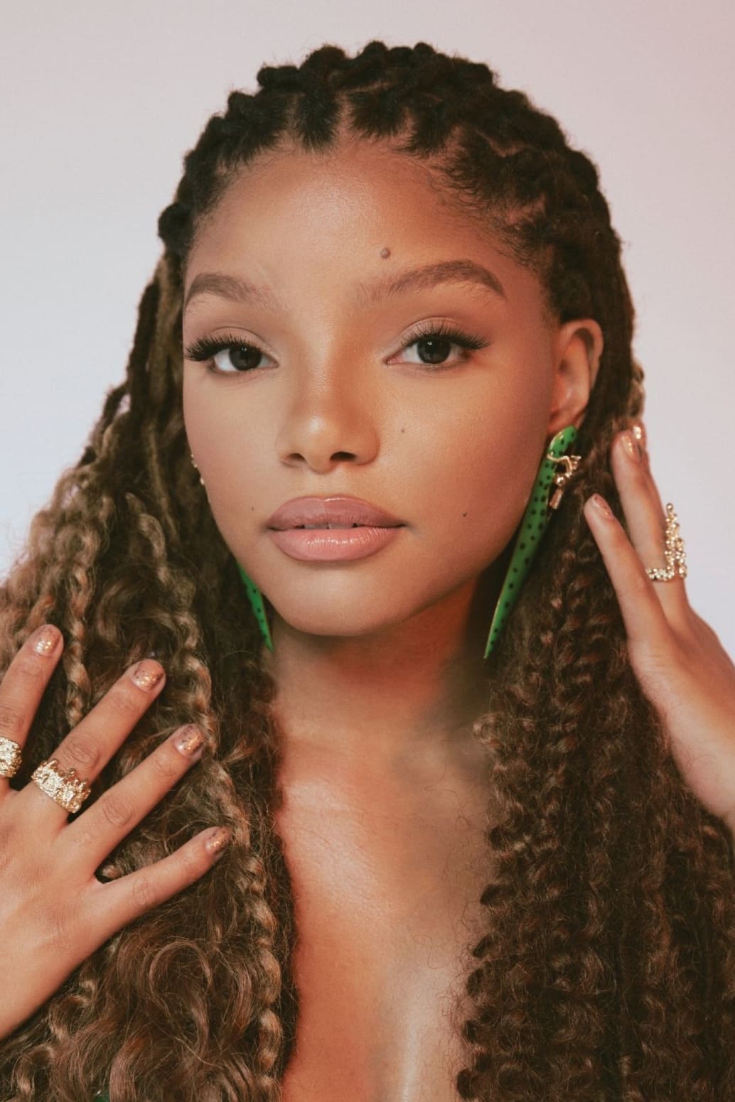 Фото Холли Бэйли (Halle Bailey)