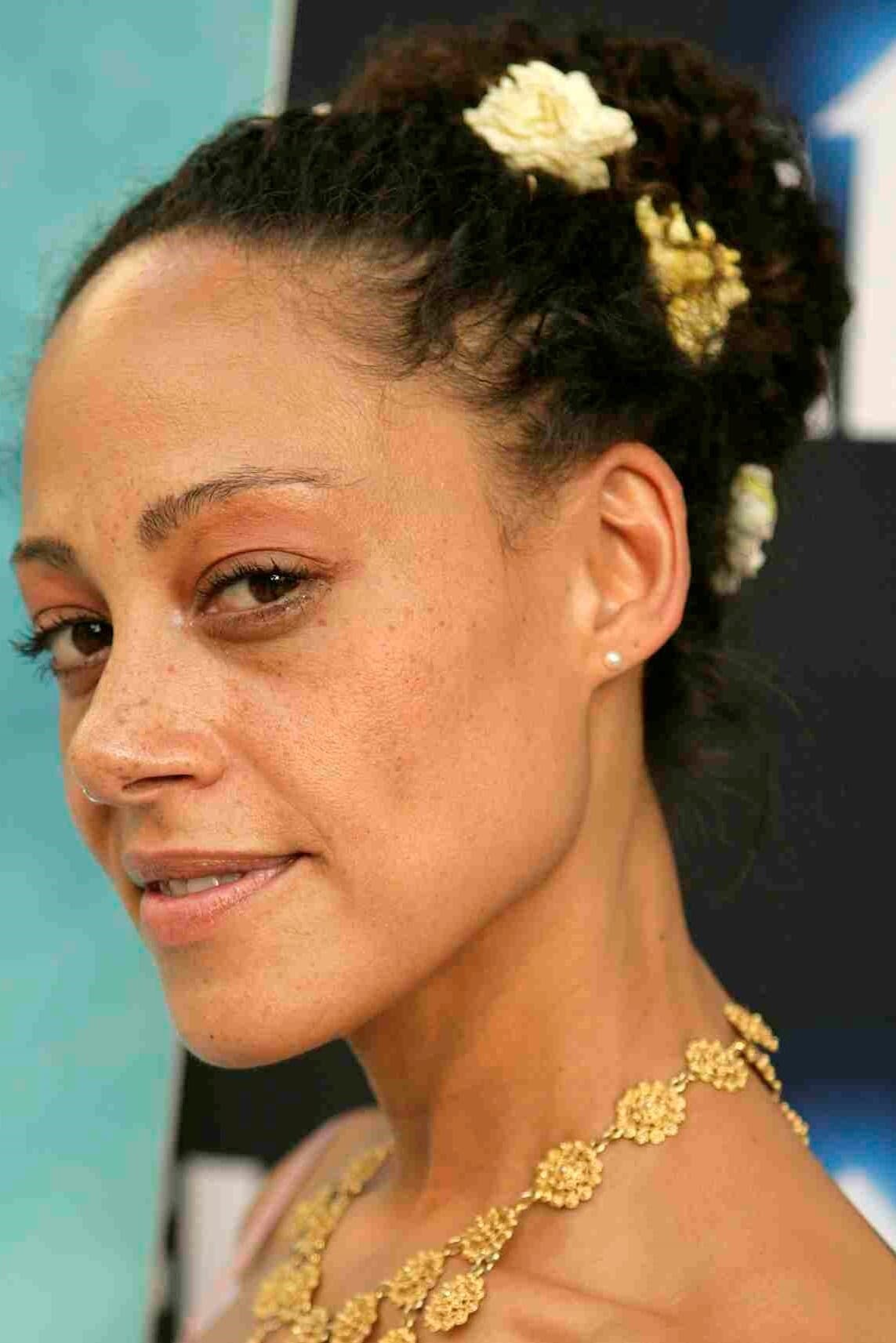 Фото Кри Саммер (Cree Summer)