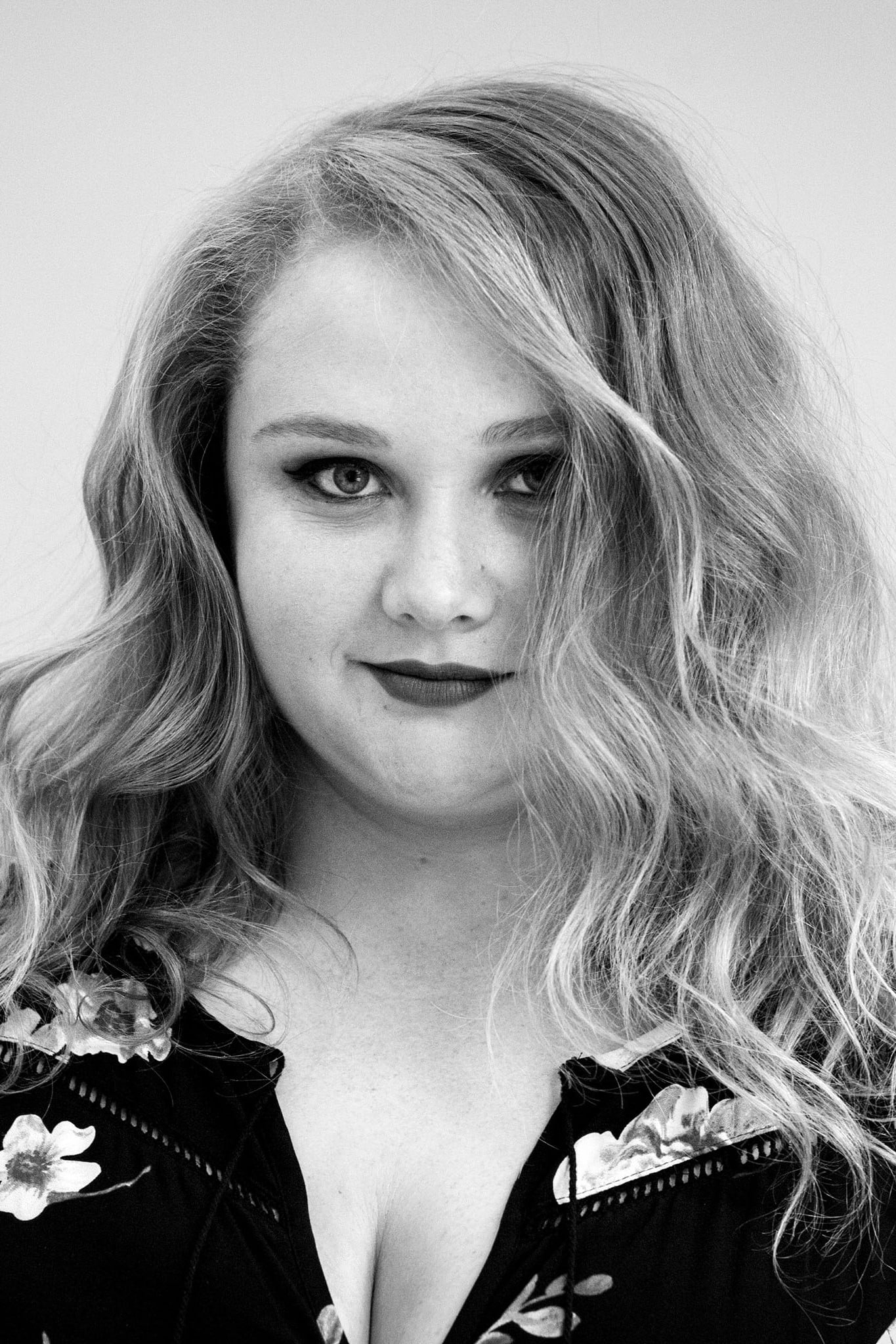 Фото Даниэль Макдональд (Danielle Macdonald)