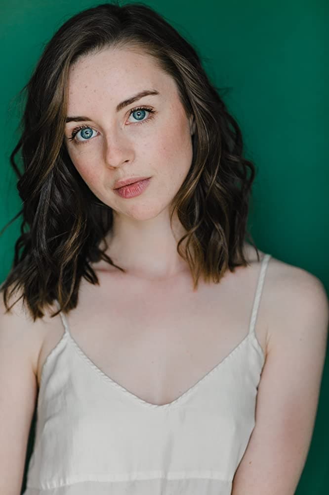 Фото  (Kacey Rohl)