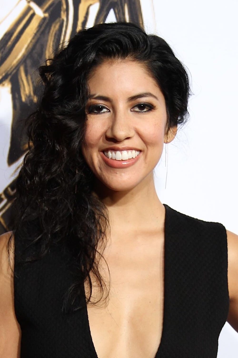 Фото Стефани Беатрис (Stephanie Beatriz)