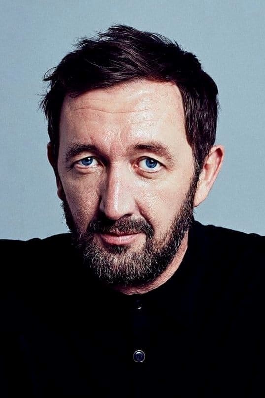 Фото Ральф Айнесон (Ralph Ineson)