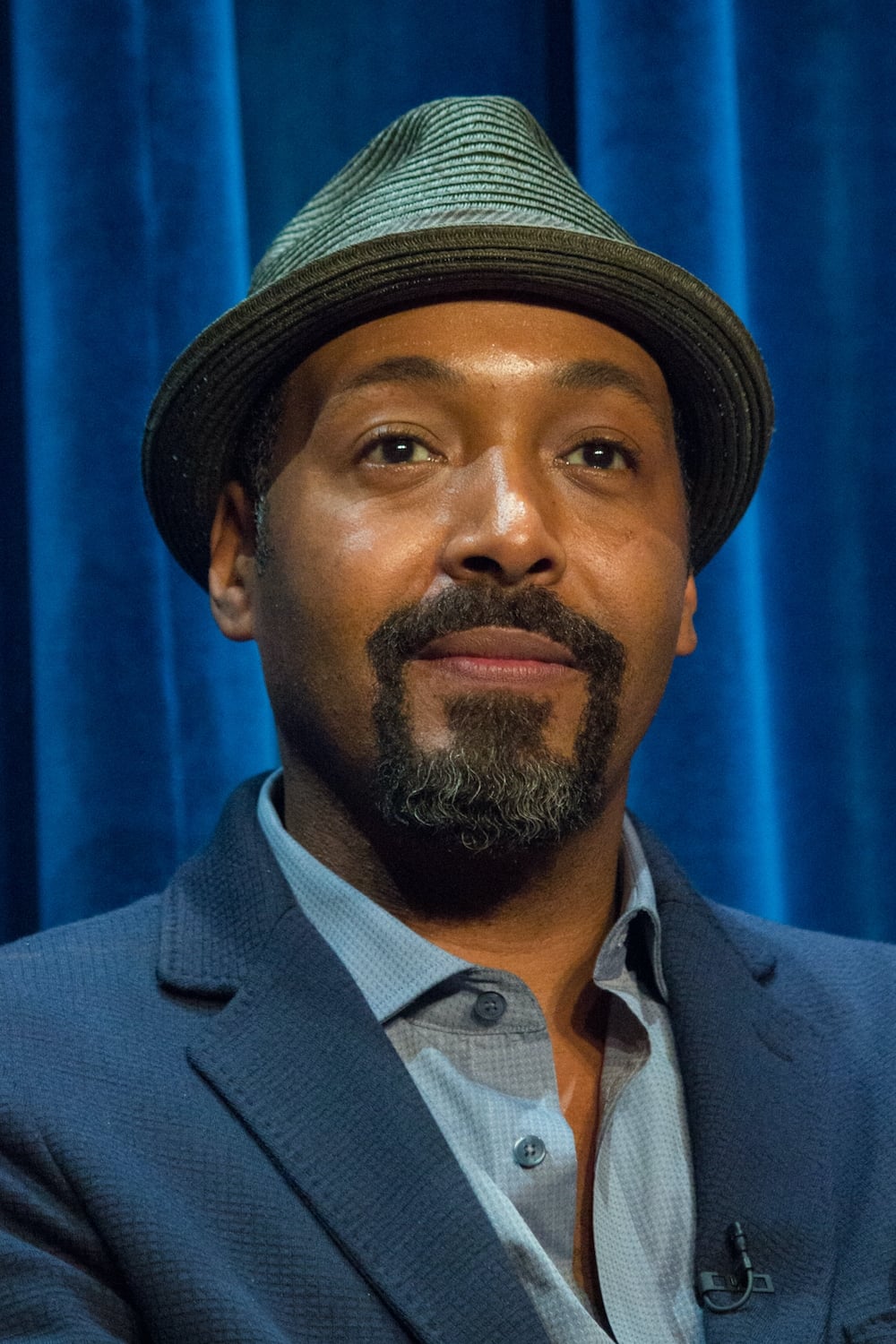 Фото Джесси Л. Мартин (Jesse L. Martin)