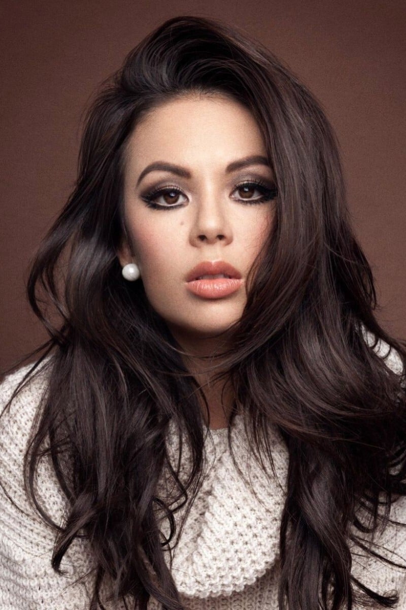 Фото Джанел Пэрриш (Janel Parrish)