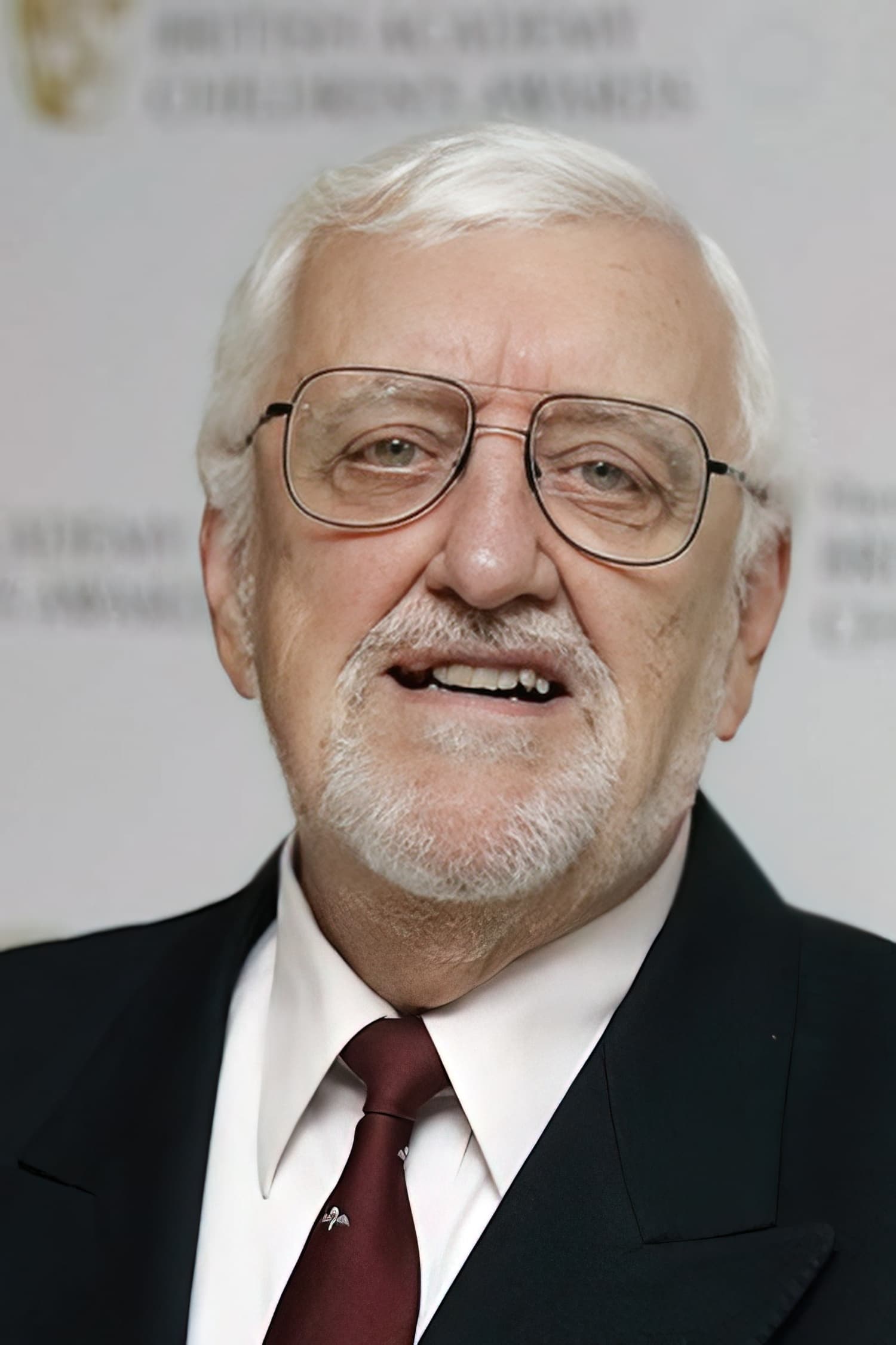 Фото Бернард Криббинс (Bernard Cribbins)