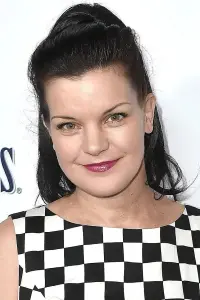 Фото Поли Перретт (Pauley Perrette)