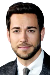 Фото Закари Леви (Zachary Levi)