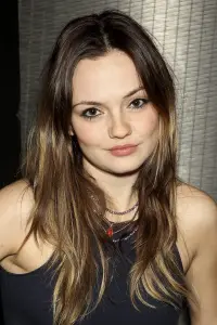 Фото Эмили Мид (Emily Meade)