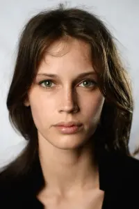 Фото  (Marine Vacth)