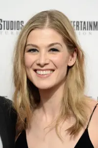 Фото Розамунд Пайк (Rosamund Pike)