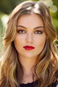 Фото  (Lili Simmons)