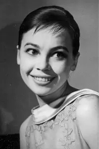 Фото Лесли Кэрон (Leslie Caron)