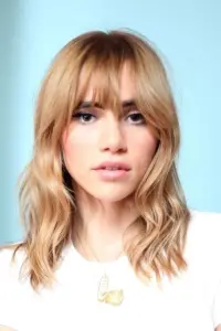 Фото  (Suki Waterhouse)