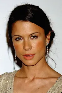 Фото Рона Митра (Rhona Mitra)