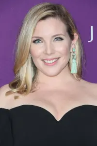 Фото Джун Дайан Рафаэль (June Diane Raphael)