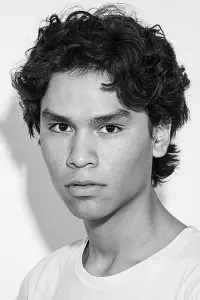 Фото Форрест Гудлак (Forrest Goodluck)