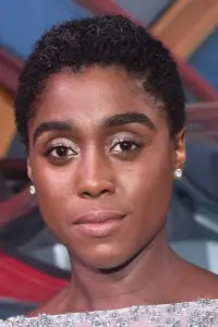 Фото Лашана Линч (Lashana Lynch)