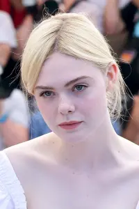 Фото Эль Фаннинг (Elle Fanning)