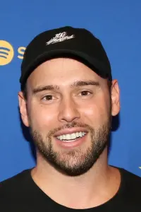 Фото  (Scooter Braun)