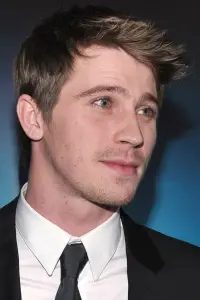 Фото Гаррет Хедлунд (Garrett Hedlund)