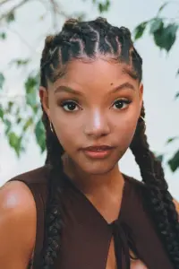 Фото Холли Бэйли (Halle Bailey)