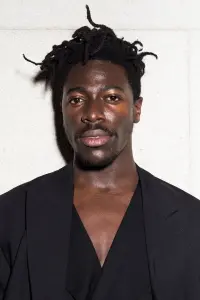 Фото  (Moses Sumney)