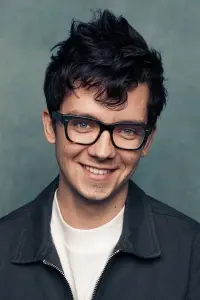 Фото Аса Баттерфилд (Asa Butterfield)