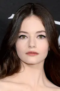 Фото Маккензи Фой (Mackenzie Foy)