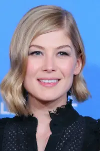 Фото Розамунд Пайк (Rosamund Pike)