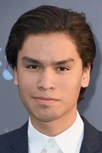 Фото Форрест Гудлак (Forrest Goodluck)