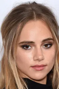 Фото  (Suki Waterhouse)