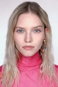 Фото  (Sasha Luss)