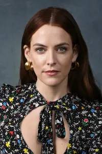 Фото Райли Кио (Riley Keough)