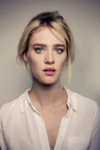 Фото Маккензи Дэвис (Mackenzie Davis)