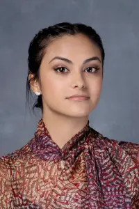 Фото  (Camila Mendes)