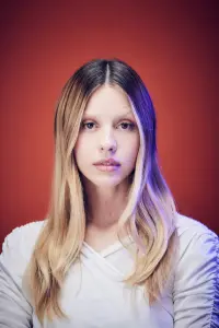 Фото Миа Гот (Mia Goth)