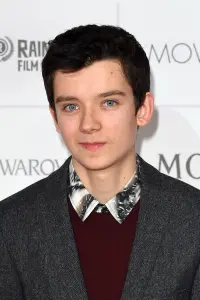 Фото Аса Баттерфилд (Asa Butterfield)