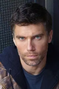 Фото Энсон Маунт (Anson Mount)