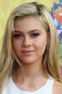 Фото Никола Пельц Бекхэм (Nicola Peltz Beckham)