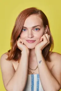 Фото  (Madeline Brewer)