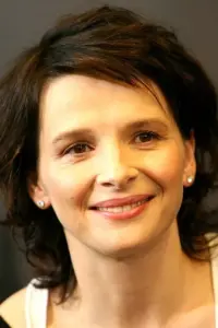 Фото Жюльет Бинош (Juliette Binoche)