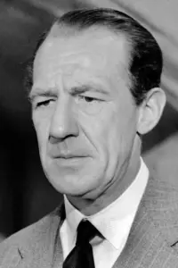 Фото Майкл Хордерн (Michael Hordern)