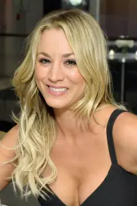 Фото Кейли Куоко (Kaley Cuoco)